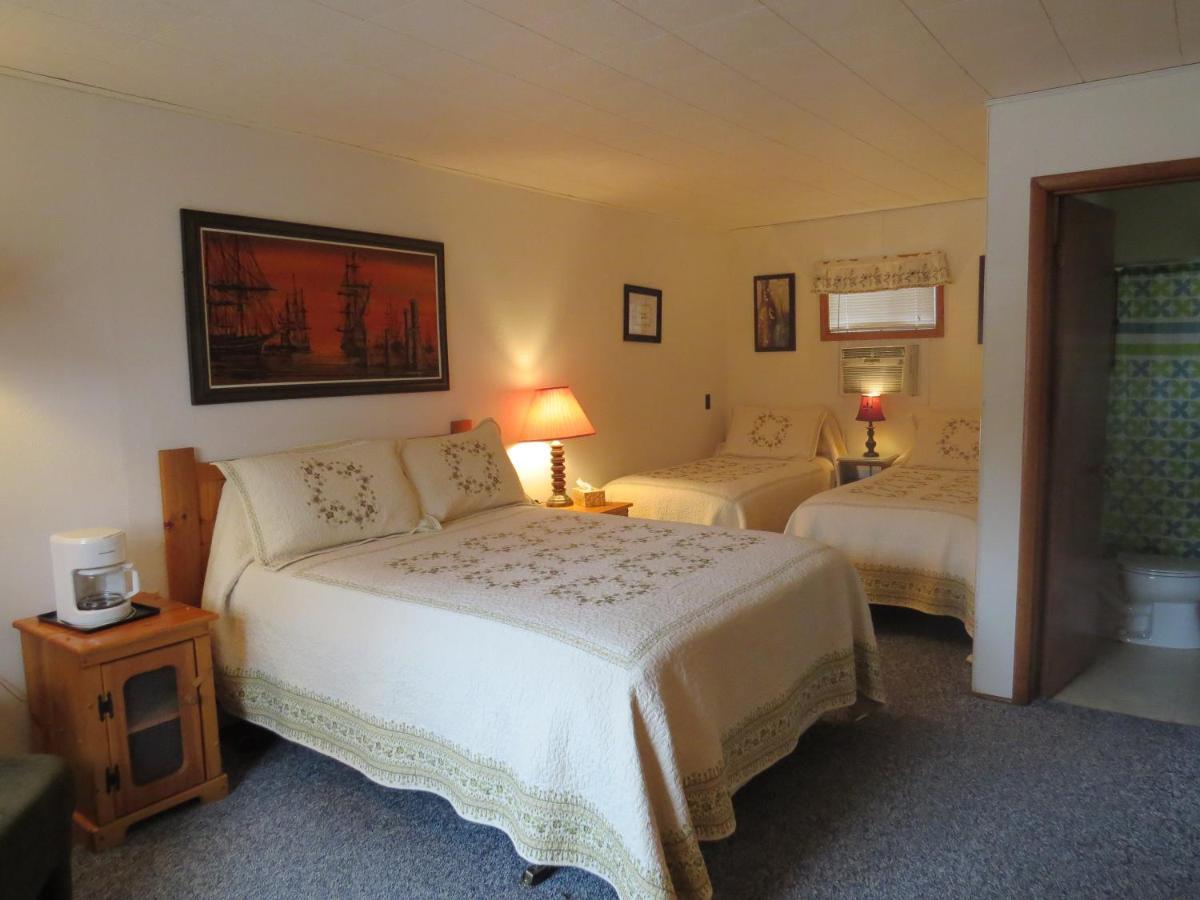 The Pines Country Inn Newcastle Экстерьер фото