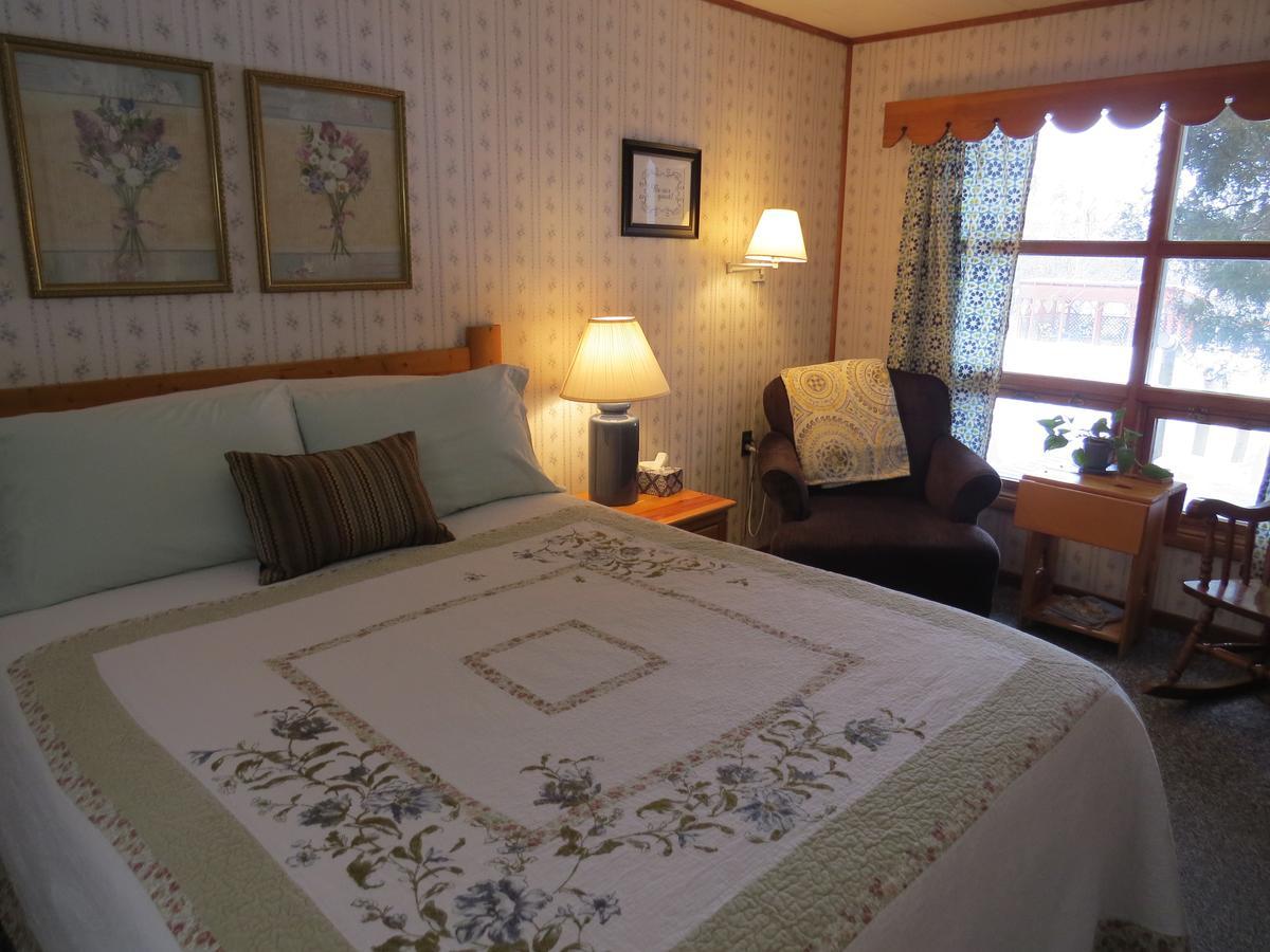 The Pines Country Inn Newcastle Экстерьер фото